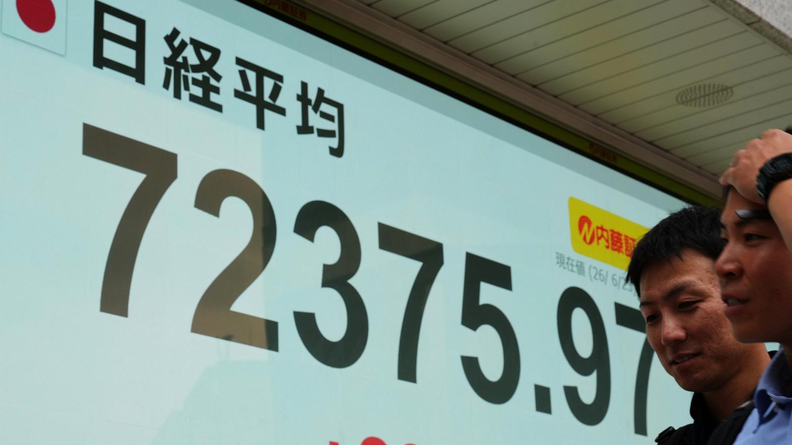 Rebound in tech shares pushes Asian shares higher, while oil prices fall