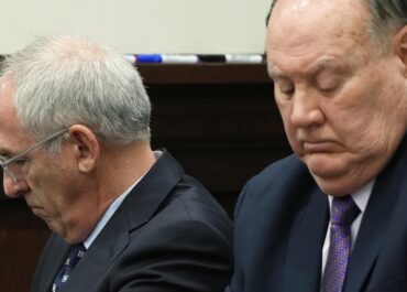 Ex-FirstEnergy executives reindicted in Ohio in $60 million corruption scheme