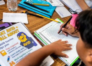 Teens’ reading and math scores have stagnated, US test results show