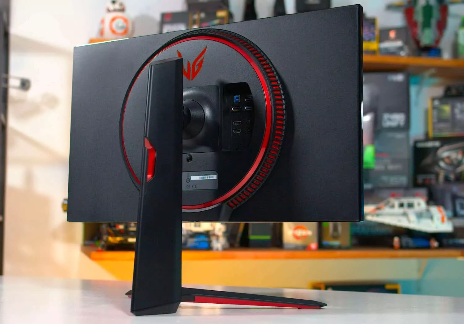 LG and Alienware monitors caught auto-installing Windows adware
