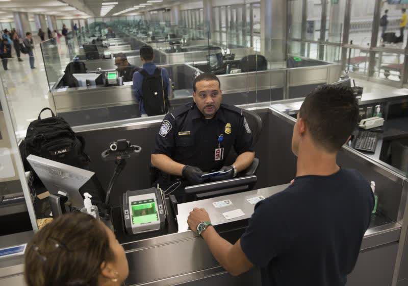US prosecutors charge Atlanta man after GrapheneOS phone wipes itself during airport search