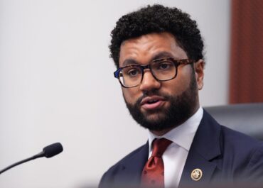 Democratic congressman asks the CFPB to investigate ‘rent now, pay later’ companies