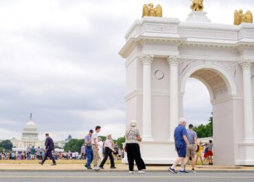 Trump’s plan for a triumphal arch in the nation’s capital is getting another review
