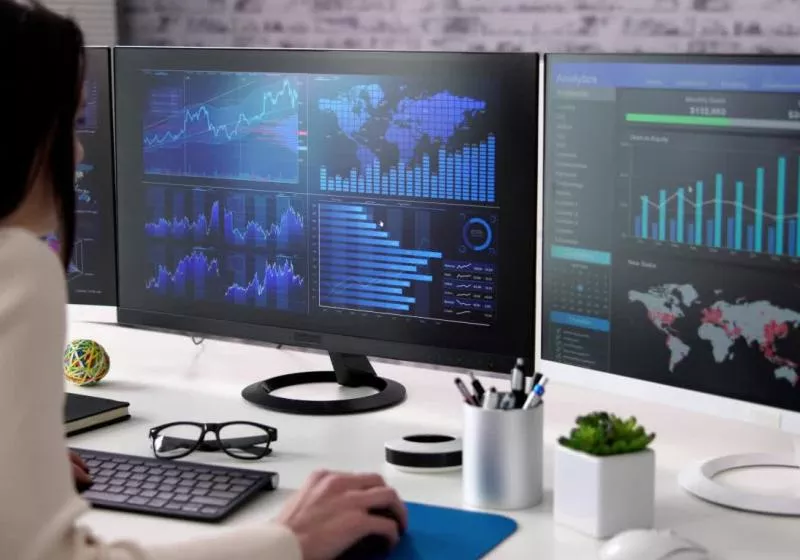 Asus' new monitor software lets you control brightness with your voice, or just let AI do it