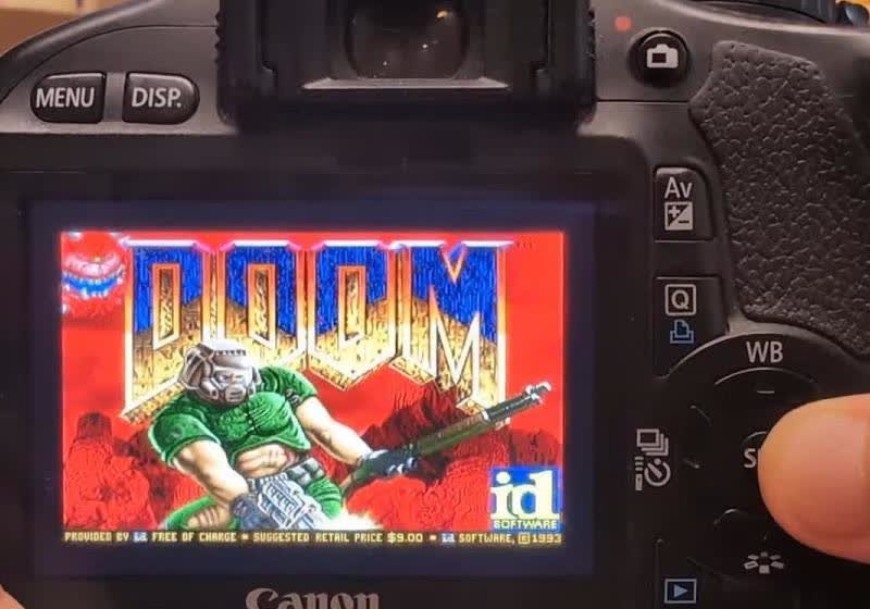 Someone got Doom running on a 2009 Canon DSLR camera, and it's surprisingly playable