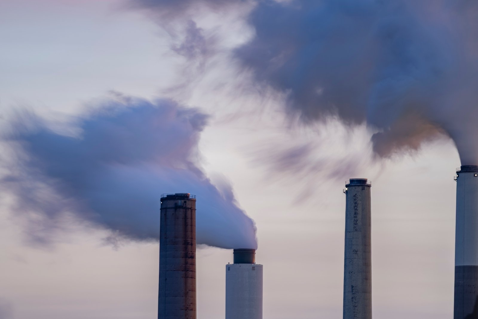 Former EPA officials: Trump is letting data centers make people sick