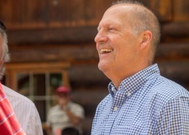 New Hampshire voters pick nominees as Sen. Shaheen’s exit sparks a scramble for key seats