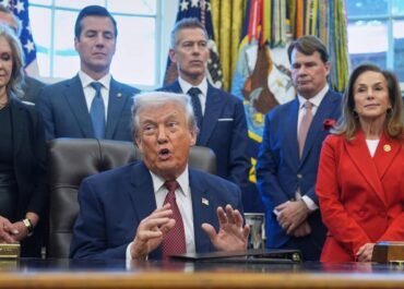 Trump administration set to roll out lower fuel economy standards for cars, light trucks