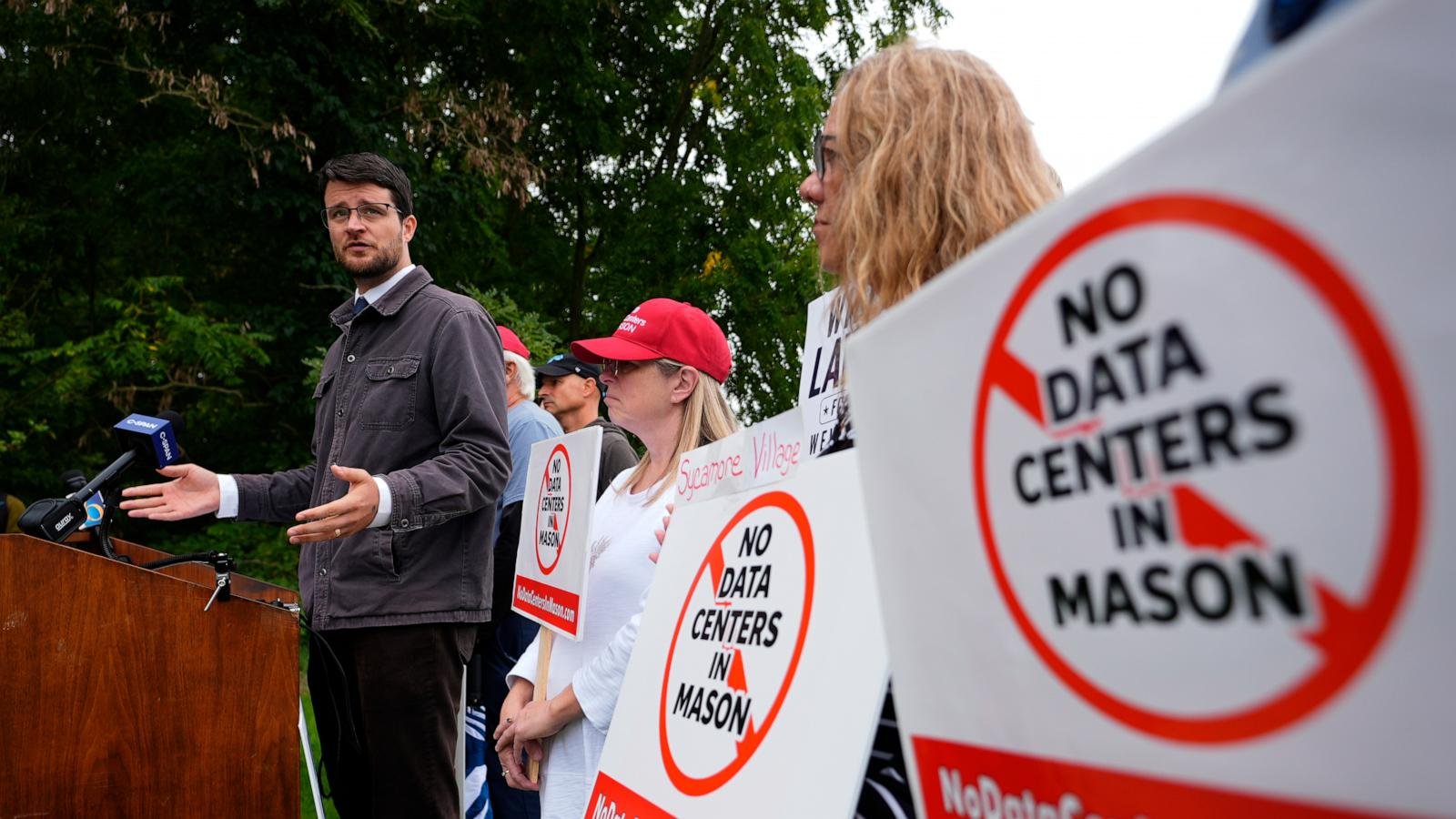 AI fears are fueling progressive Democrat’s campaign in Michigan battleground district