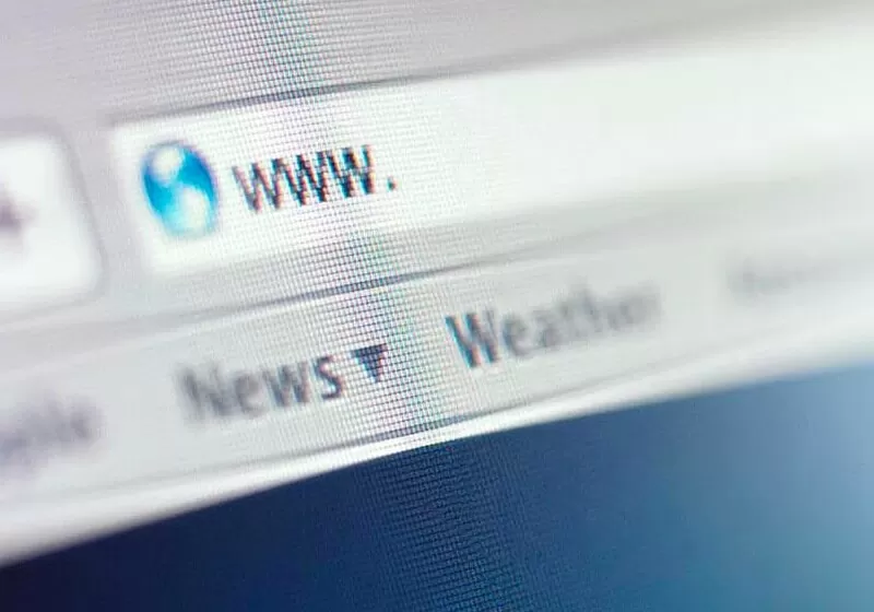 What was the first widely used web browser?