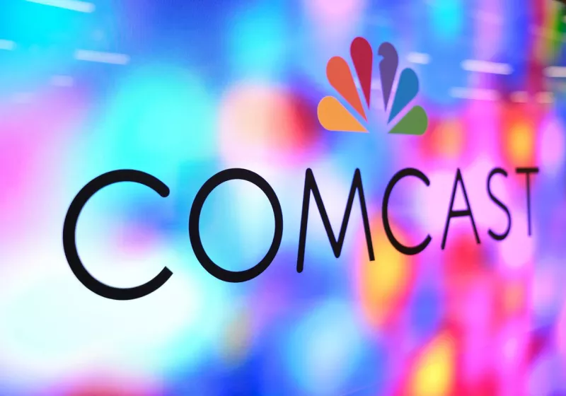 Comcast lost 144,000 broadband customers last quarter, is planning layoffs so AI agents can take over customer service