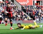 Evanilson swivels his hips to seal Bournemouth win against 10-man Sunderland