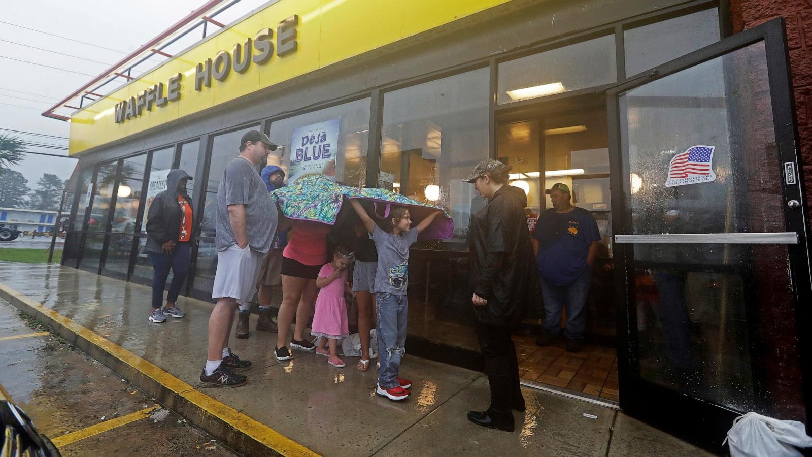 The Waffle House Index helps Southerners — and FEMA — gauge a storm's severity