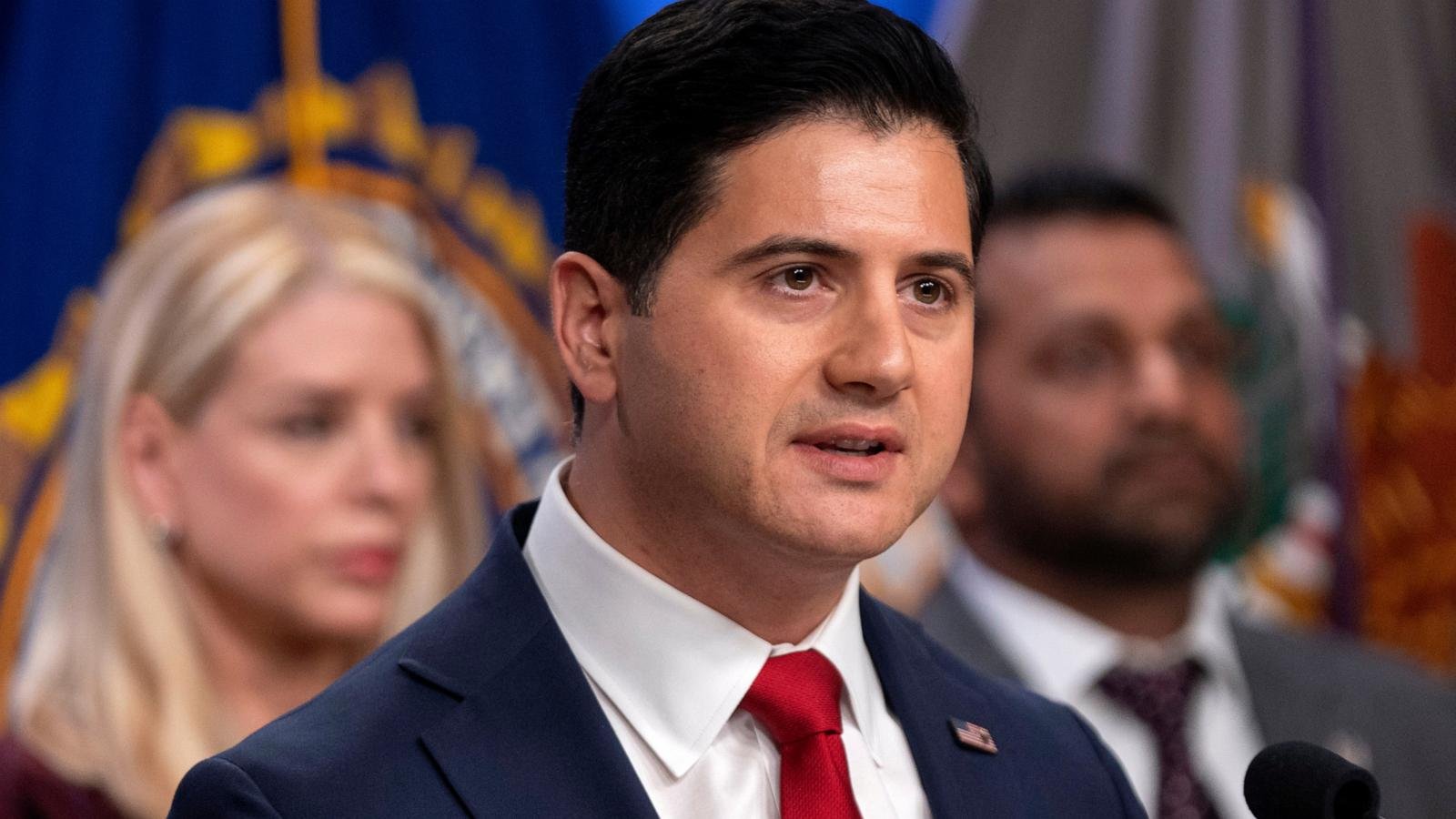 Federal judge rules top US prosecutor in Los Angeles isn't legally serving